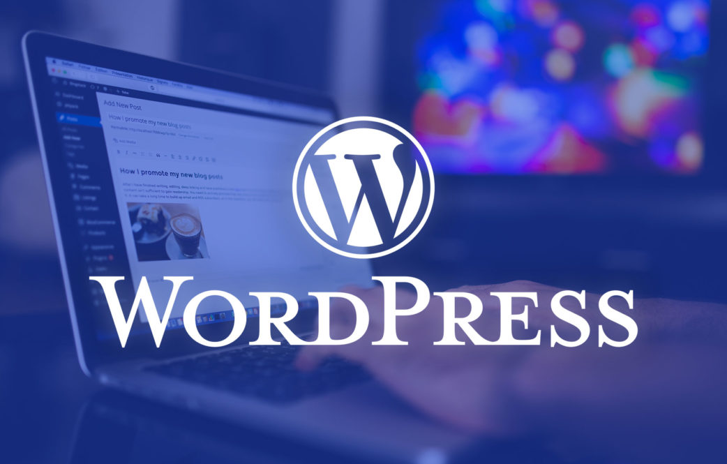 수입 재판매 국경 간 EC WordPress 블로그 관리 인터페이스는 노트북 화면에 표시되며 앞면에는 WordPress 로고가 겹쳐져 있습니다.